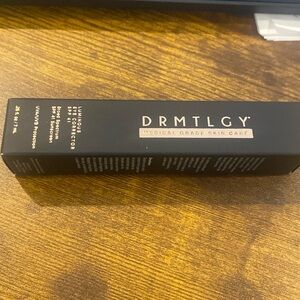 DRMTLGY Luminous Eye Corrector